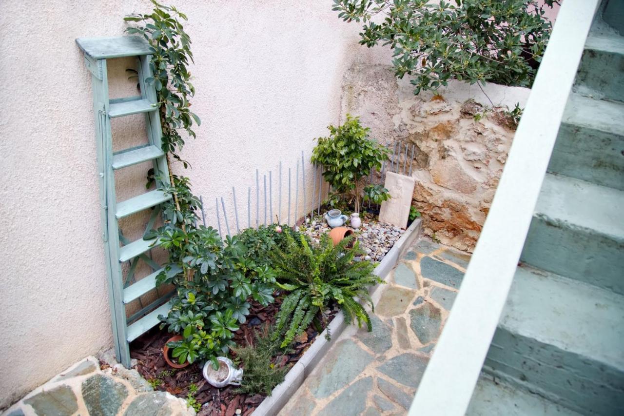 Aroura Homes Garden House 2Br 2Ba Free Parking Афины Экстерьер фото
